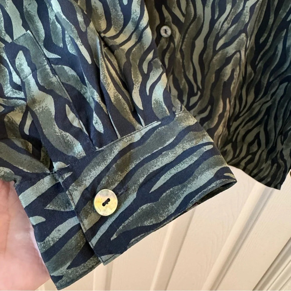 Vintage City Silk Women’s Animal Print 100% Silk Button up Shirt 90s XL Y2K - Picture 4 of 8